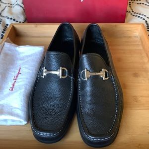 Salvatore Ferragamo like new black shoes size 9. Original box.